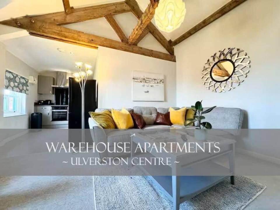 Classic Apartment, City View | Laptop workspace, iron/ironing board, free WiFi