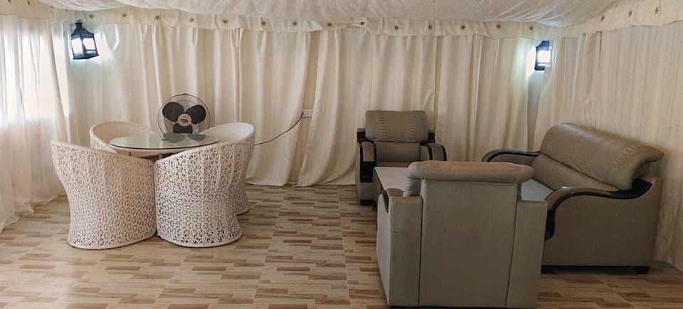 Laptop workspace, blackout drapes, WiFi (free)
