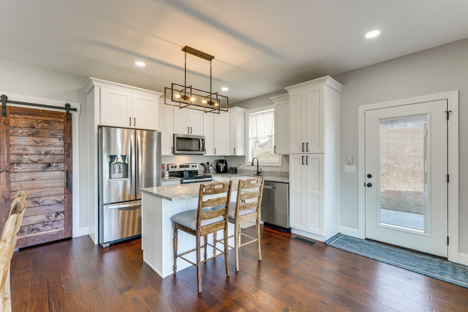 House (3 Bedrooms) | Interior