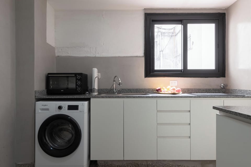 Apartment, 4 Bedrooms | Private kitchen