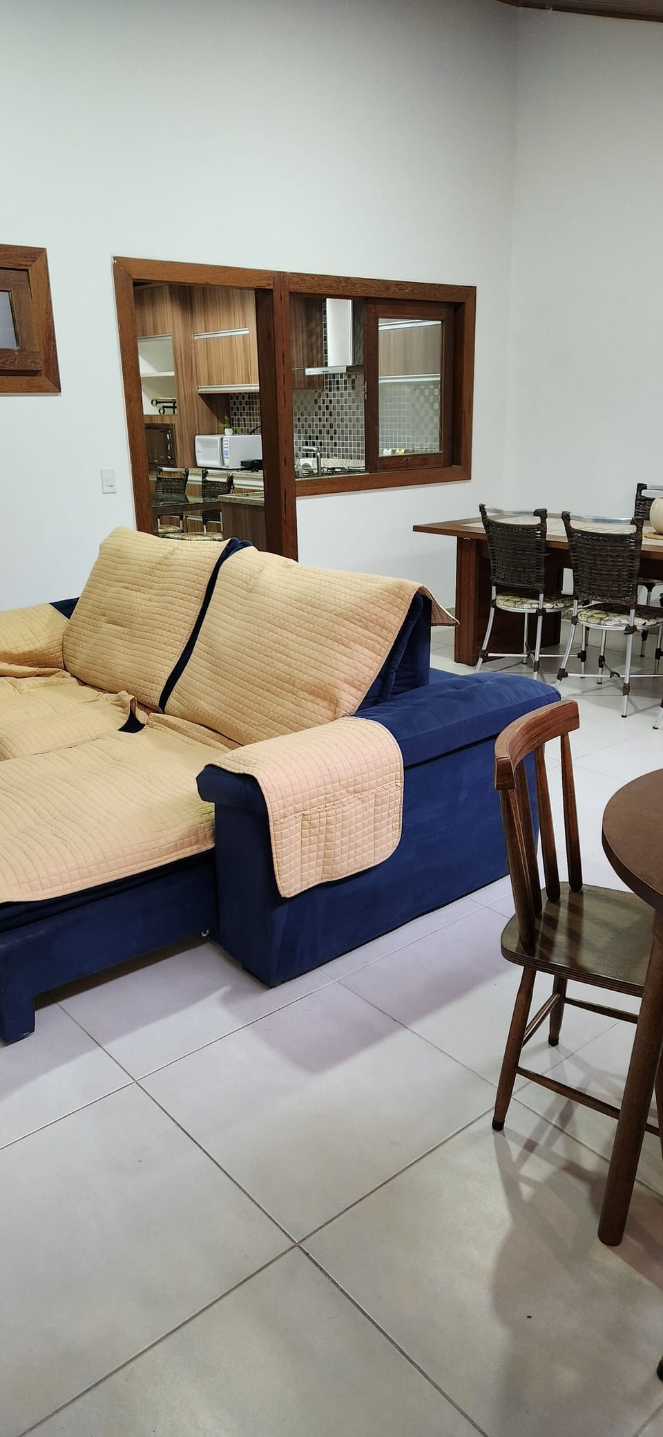 Executive Triple Room | Living area | TV