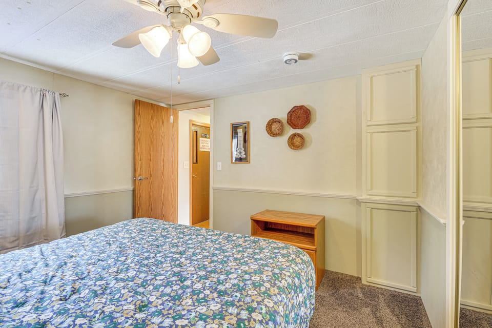 House (2 Bedrooms) | Interior