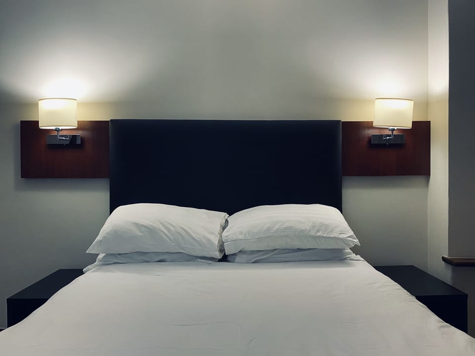 Double Room, Shared Bathroom | 1 bedroom, desk, laptop workspace, iron/ironing board