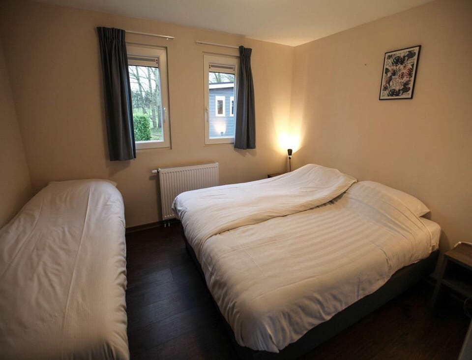 House | 2 bedrooms, bed sheets