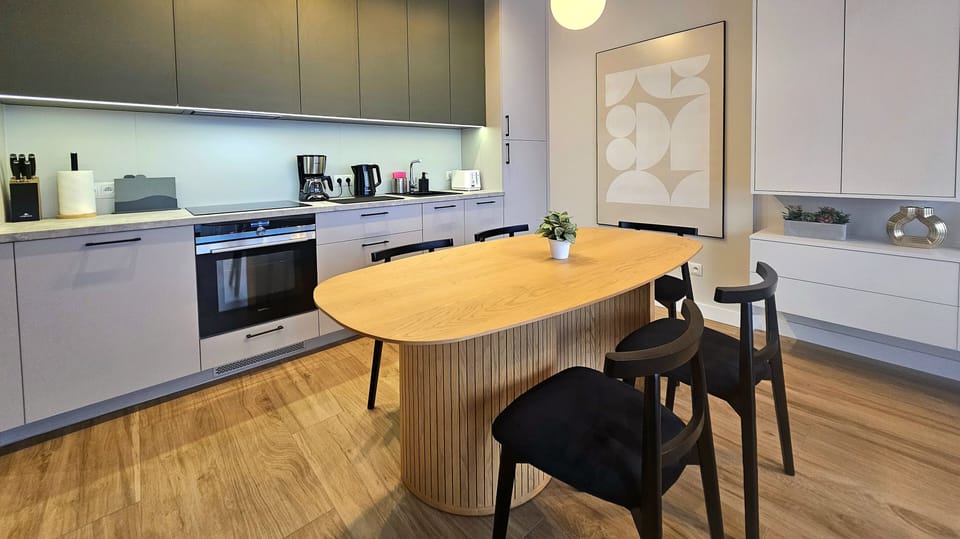 Comfort Apartment | Private kitchen | Oven, stovetop, dishwasher, coffee/tea maker