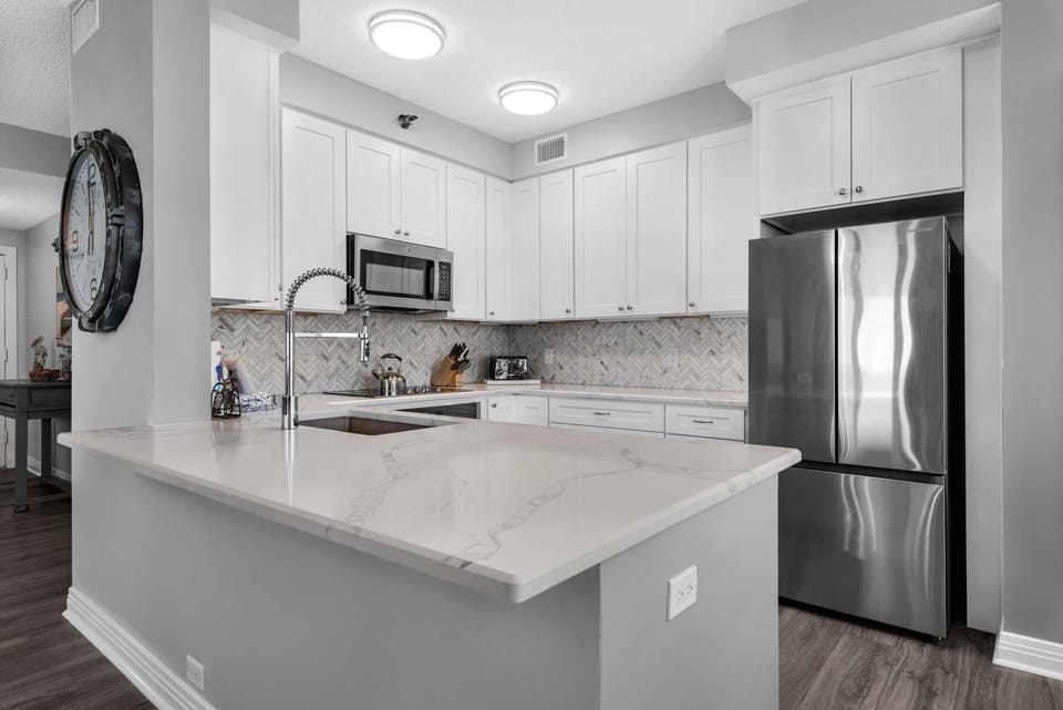 Condo, Multiple Beds (Beach Colony Resort East 11A) | Private kitchen | Oven, toaster