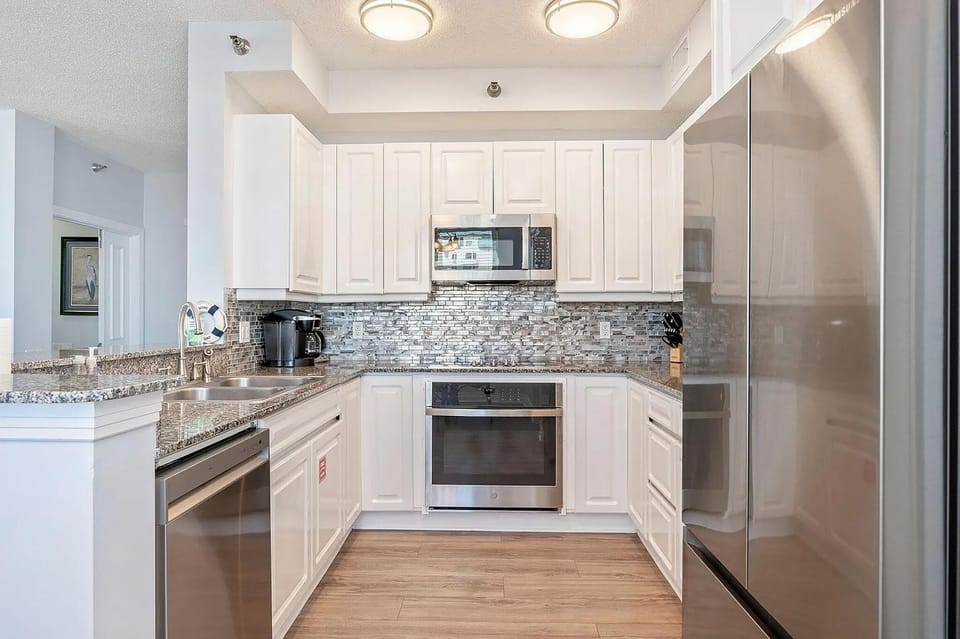 Condo, Multiple Beds (Beach Colony Resort East 11A) | Private kitchen | Oven, toaster
