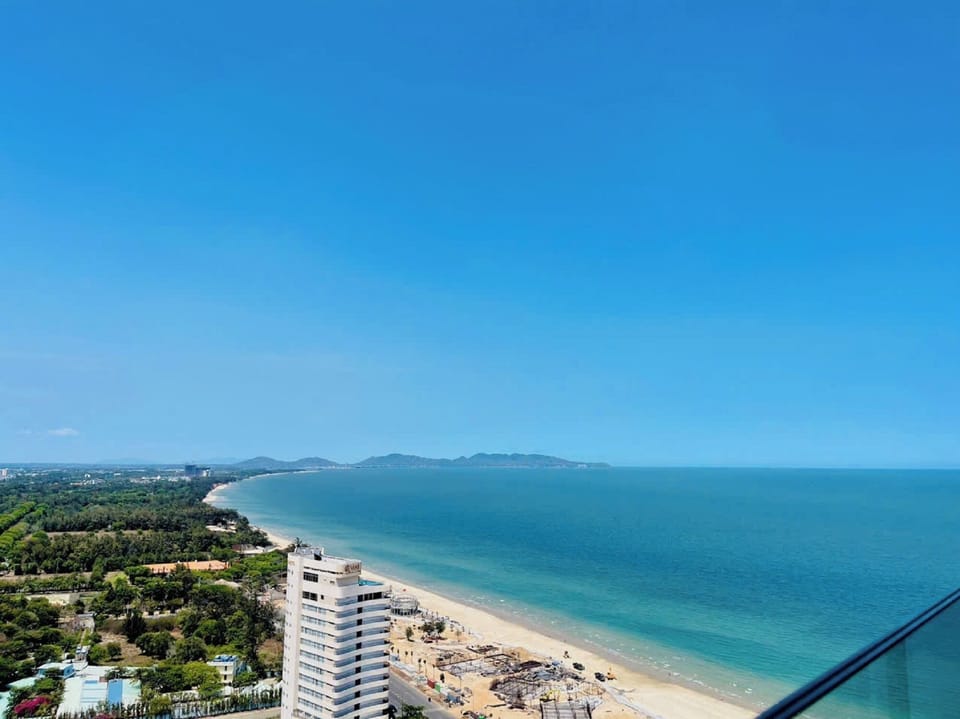 Beach/ocean view