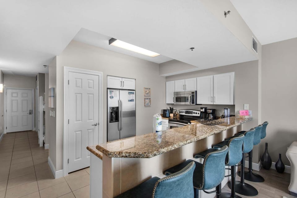 Condo, 1 Queen Bed with Sofa bed (Ariel Dunes II 2105) | Private kitchen | Oven, toaster