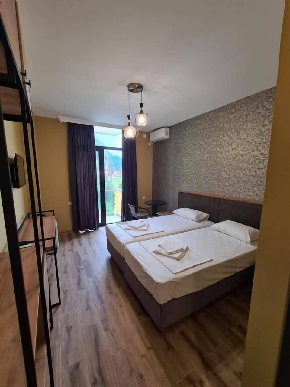 Basic Double or Twin Room, Balcony | Desk, free WiFi