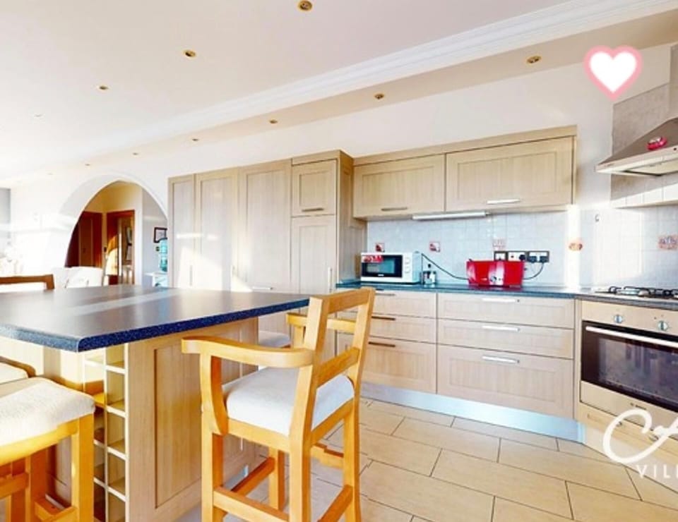 Villa | Private kitchen | Fridge, microwave, oven, stovetop