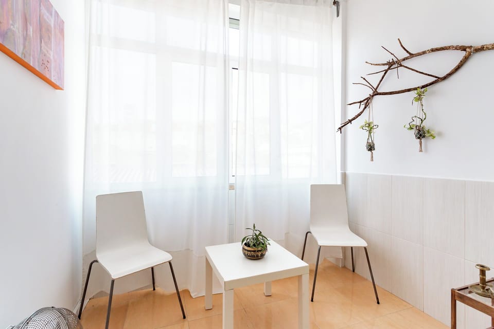 Deluxe Double Room, City View | Hypo-allergenic bedding, laptop workspace, free WiFi, bed sheets
