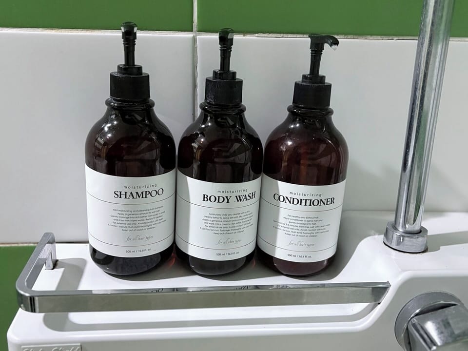 Deluxe Double Room, City View | Bathroom | Shower, free toiletries, hair dryer, towels