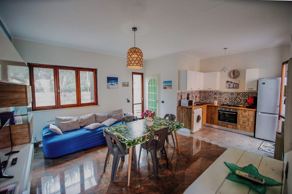House | Living area | 32-inch TV with cable channels