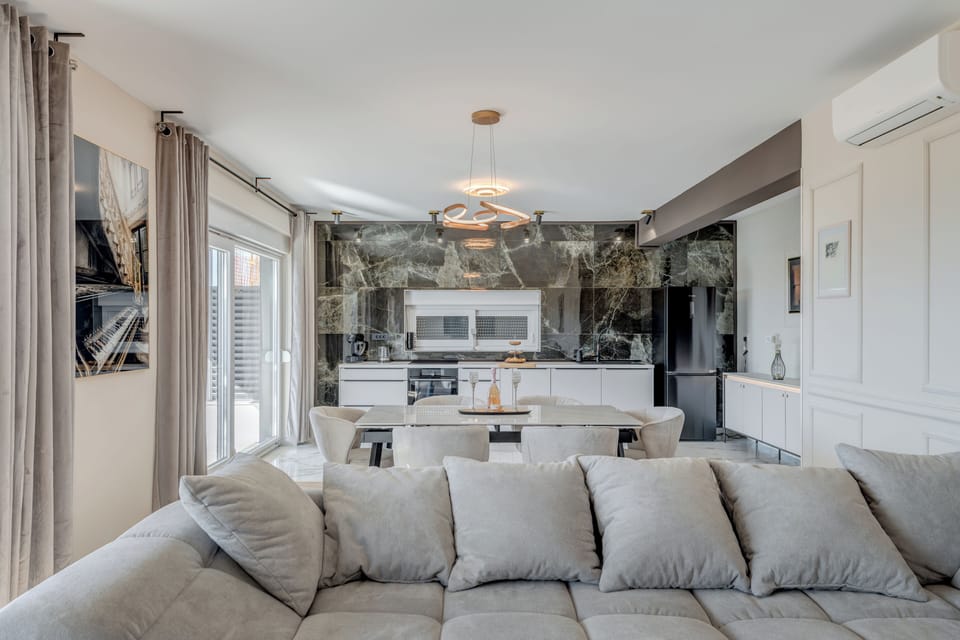 Deluxe Villa, Sea View | 5 bedrooms, premium bedding, memory foam beds, soundproofing