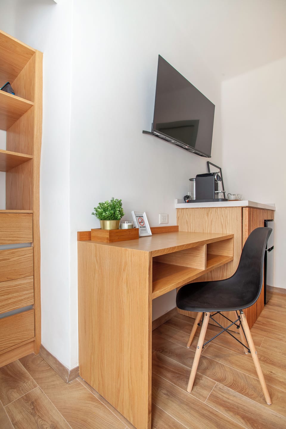 Comfort Double Room | Living area | Flat-screen TV