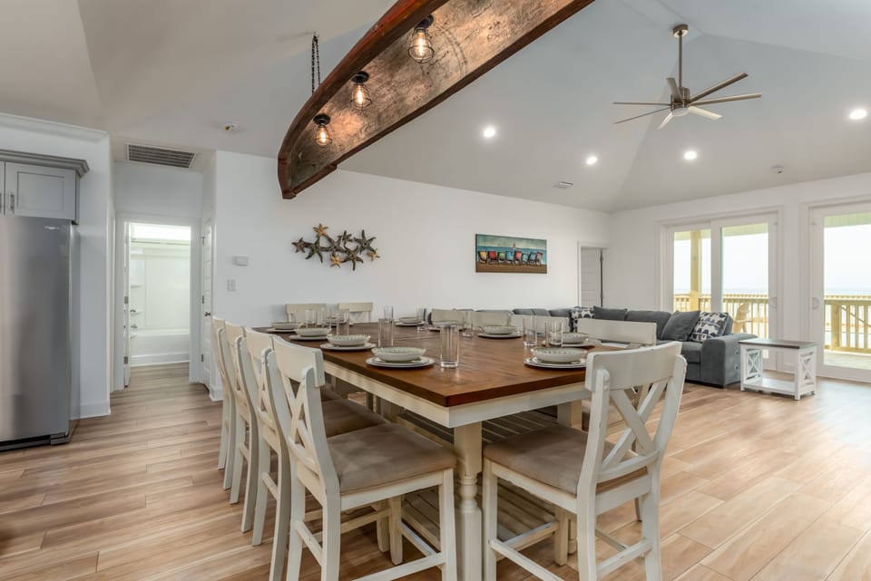 House, 5 Bedrooms | Dining