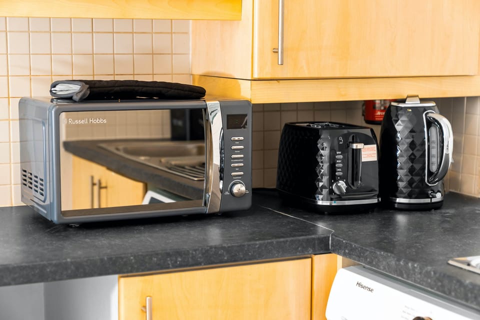 House | Private kitchen | Fridge, microwave, oven, stovetop