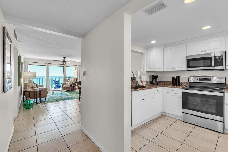 Condo, Multiple Beds (Ocean Sands 1-1002) | Private kitchen | Oven, toaster