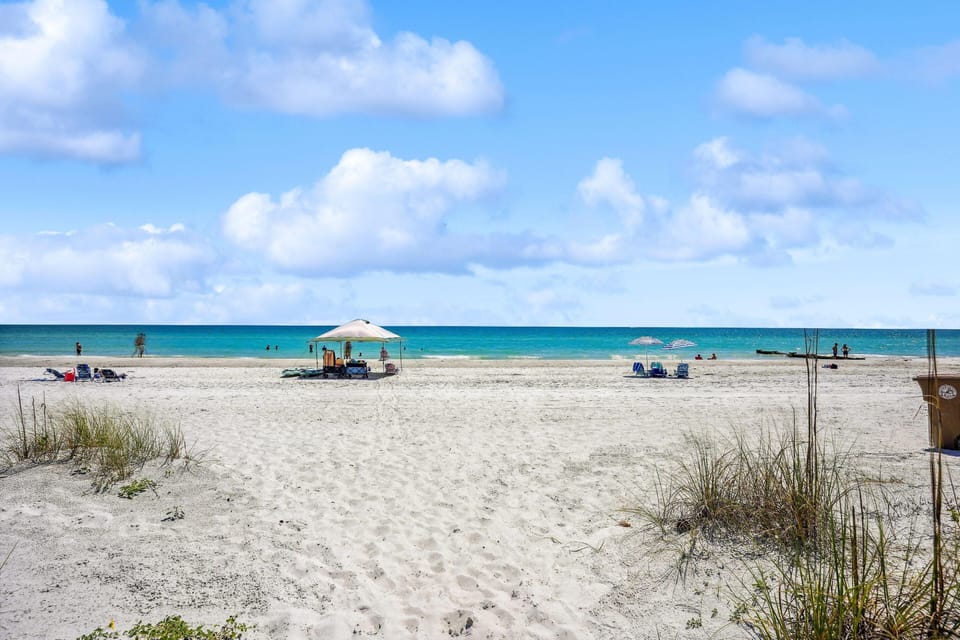 Ocean Sands 1-1002 Apartment in Redington Beach