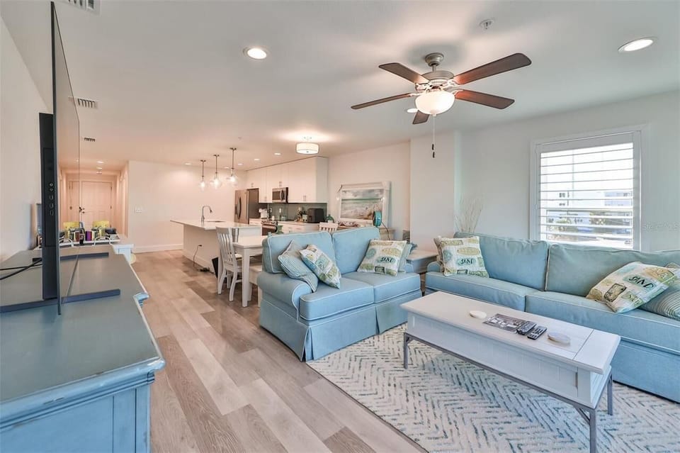 Condo, Multiple Beds (Madeira Del Mar 301) | Living area | TV