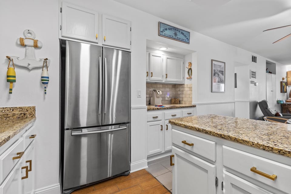 Condo, 1 Queen Bed with Sofa bed (Colony Beach Club 223) | Interior