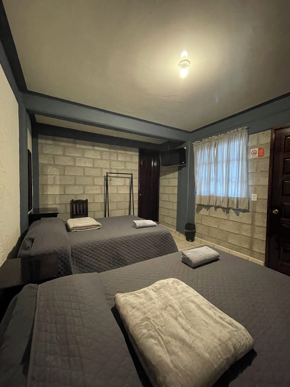 Quadruple Room | Desk, laptop workspace, free WiFi, bed sheets