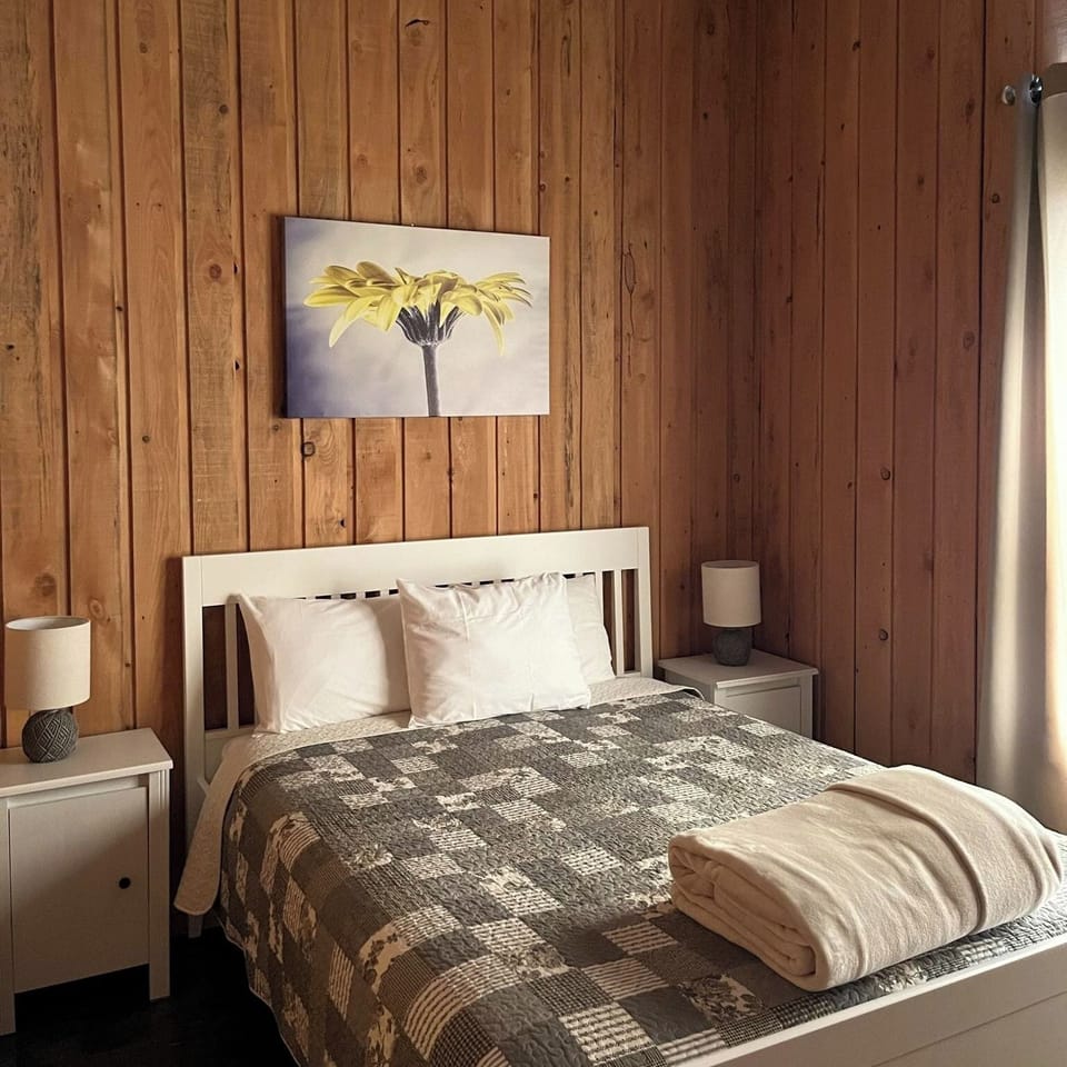 Chalet, 2 Bedrooms | 2 bedrooms, soundproofing, WiFi (free), bed sheets