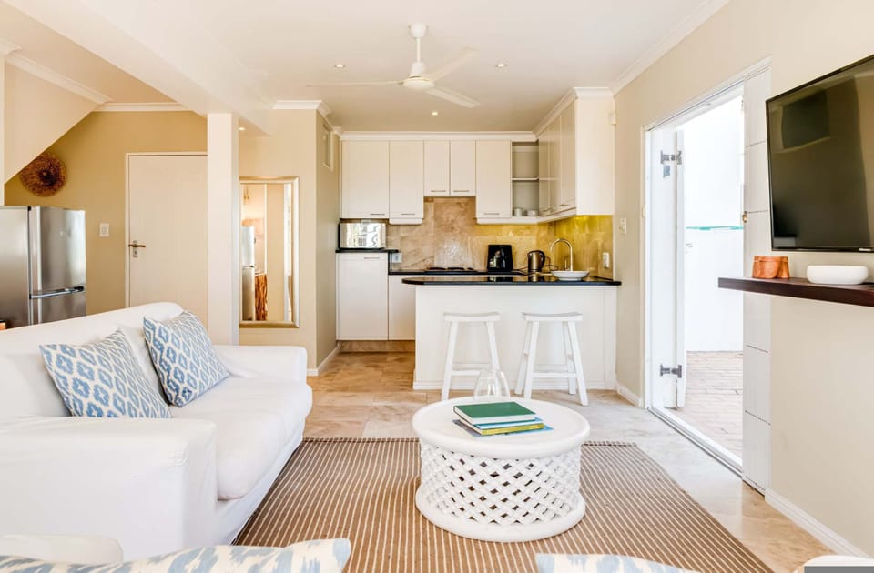 House | 2 bedrooms, desk, Internet