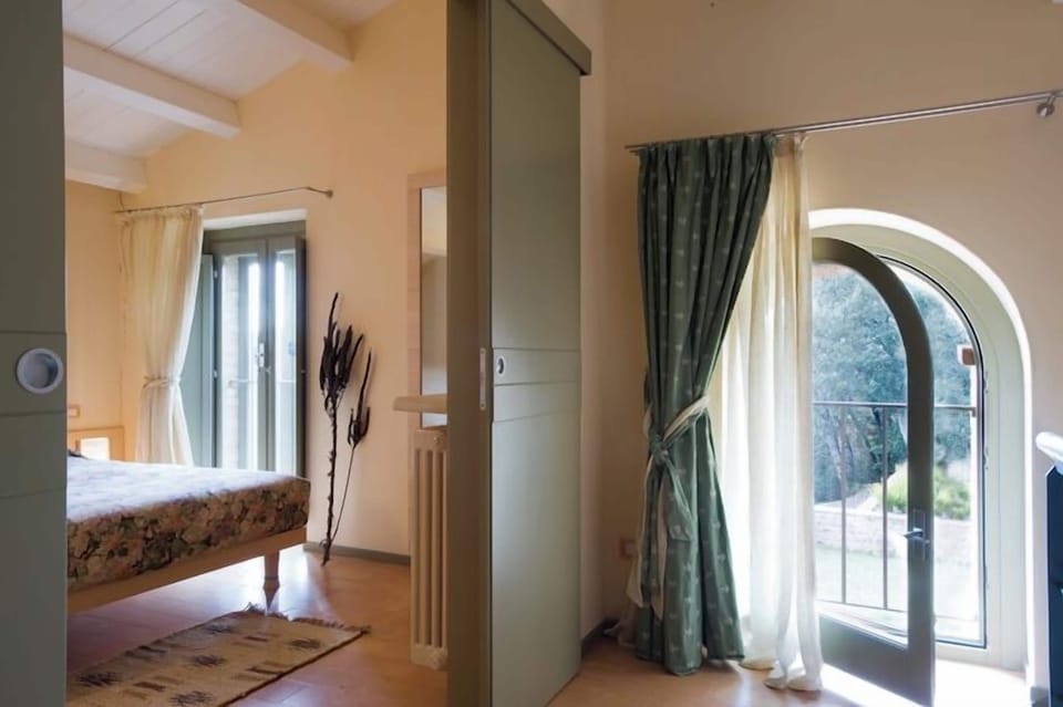 Villa | 2 bedrooms, desk, blackout drapes, free WiFi