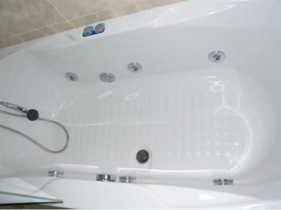 Double Room, Bathtub | Jetted tub