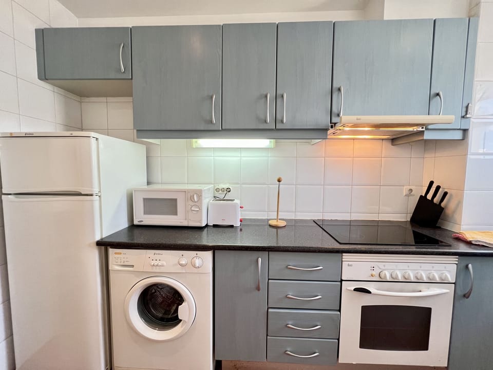 Microwave, oven, dishwasher, toaster