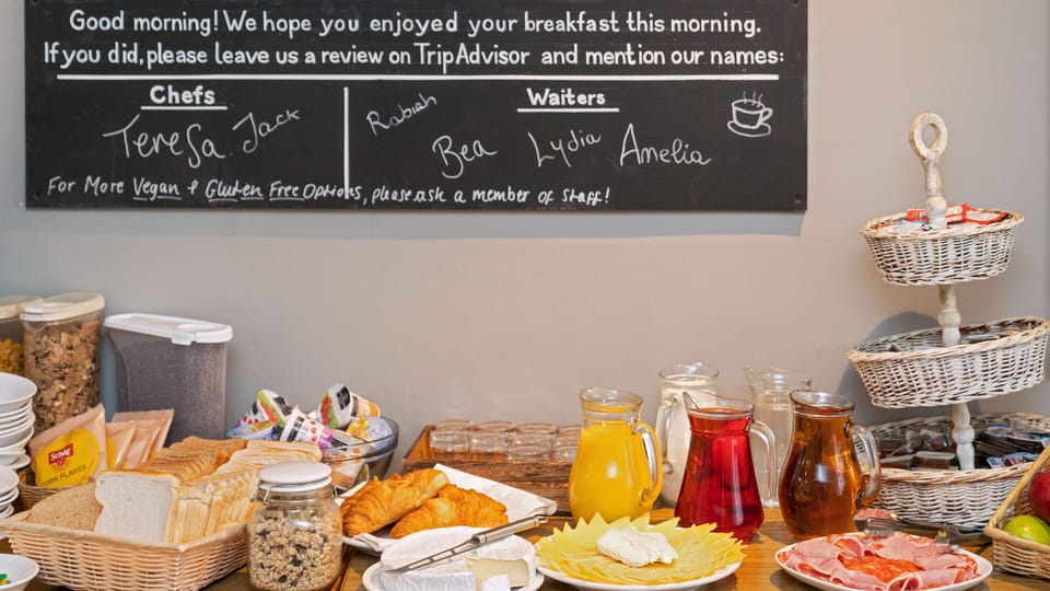 Daily English breakfast (GBP 9 per person)
