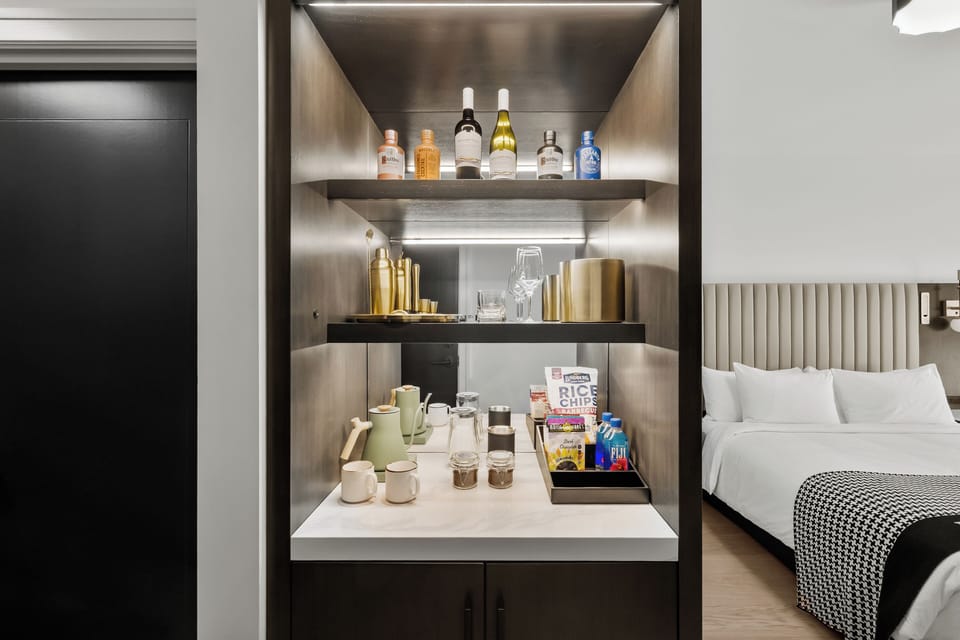 Hypo-allergenic bedding, minibar, in-room safe, desk