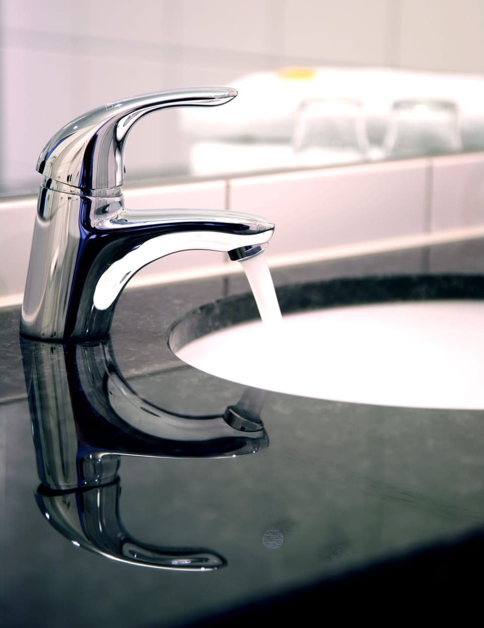 Basic Single Room, Non Smoking (Small) | Bathroom sink