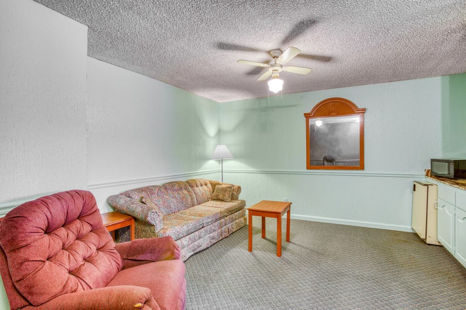 Suite, 1 Bedroom | Room amenity