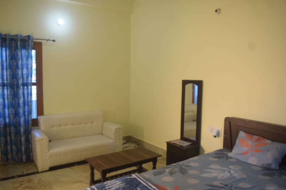 Comfort Double or Twin Room | Free WiFi