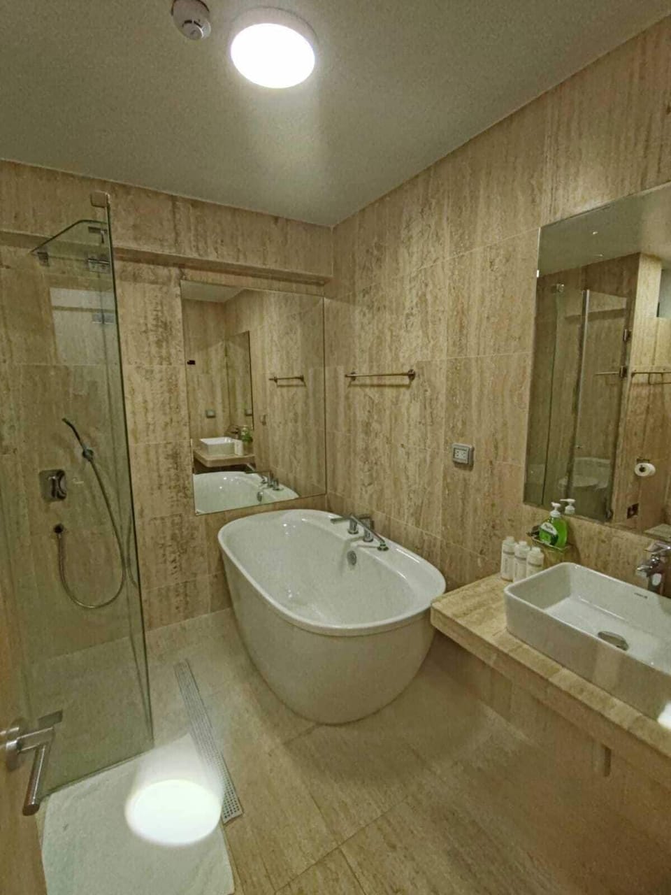Superior Double Room, 2 Queen Beds, Pool View | Bathroom | Shower, rainfall showerhead, hair dryer (on request), bidet