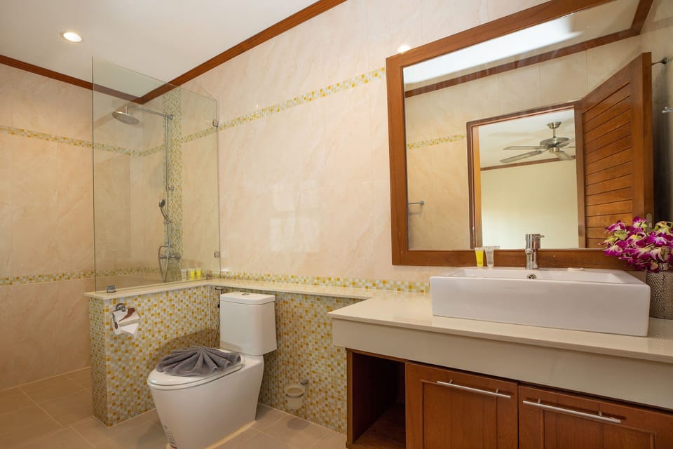 Balinese-Style 3BR Pool Villa Tina Villa in Rawai