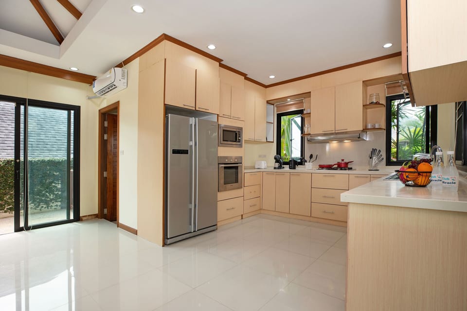 Family Villa, 3 Bedrooms, Pool View | Private kitchen | Electric kettle, toaster