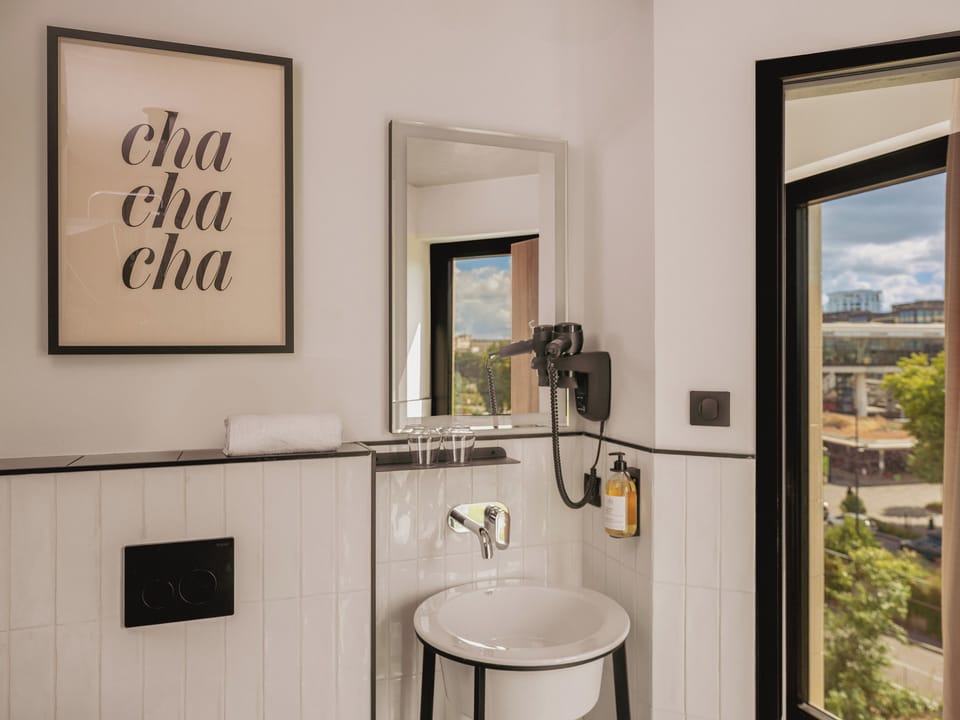 Comfort Double Room | Bathroom | Shower, hair dryer, towels, toilet paper