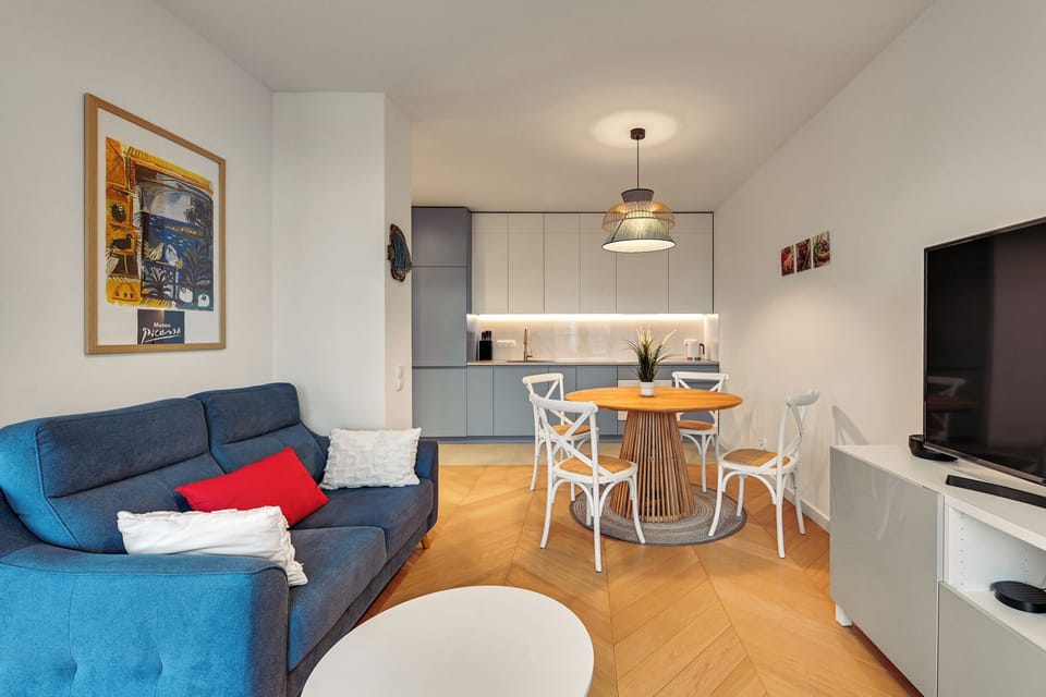 Deluxe Apartment | 1 bedroom, iron/ironing board, free WiFi