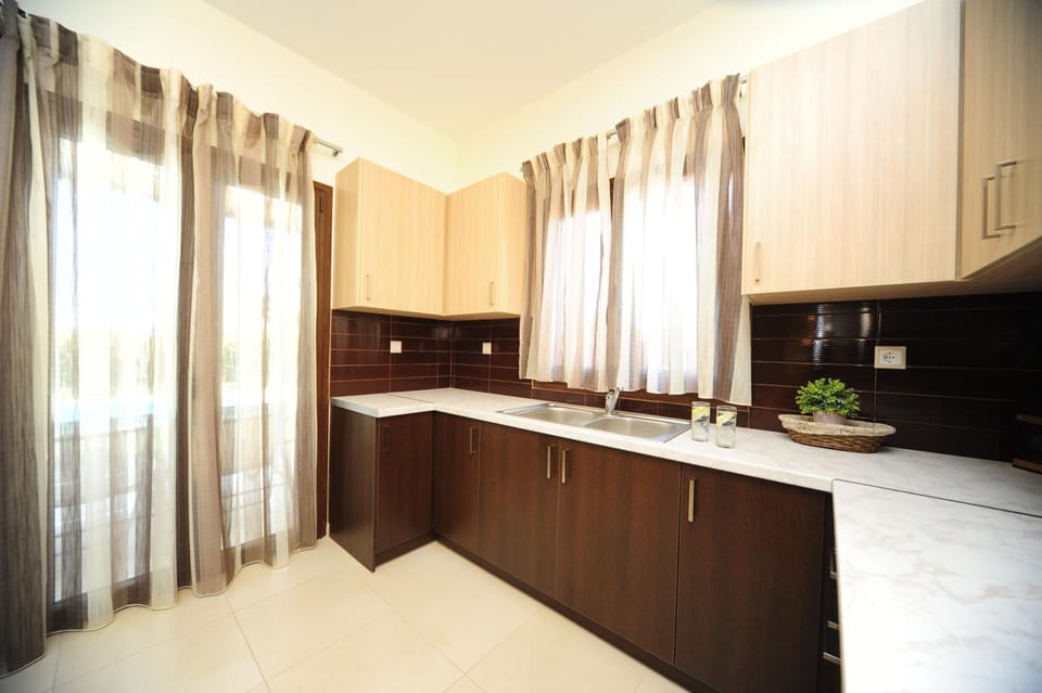 House | 6 bedrooms