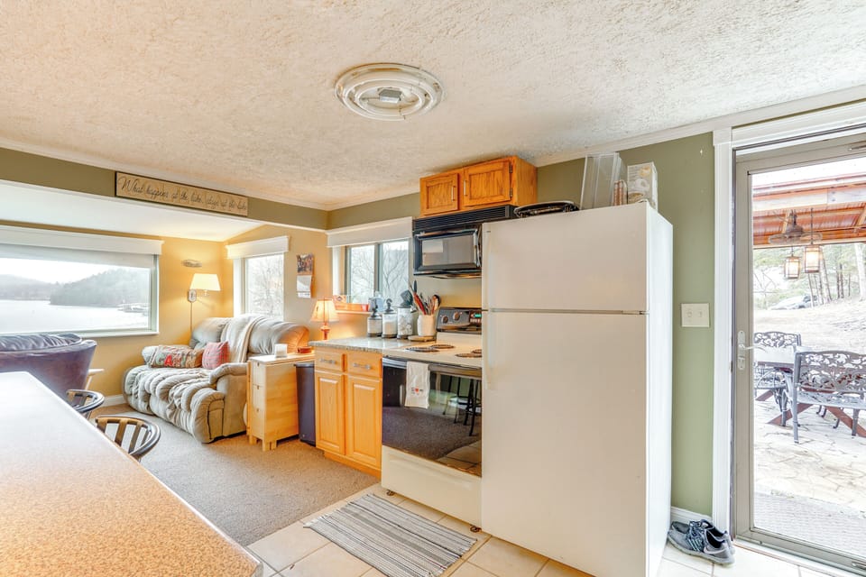 House (2 Bedrooms) | Interior