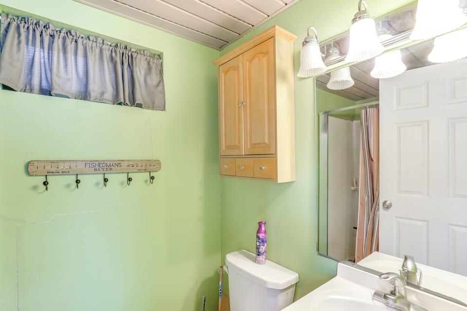 Boat Dock & Slips: Lake of the Ozarks Cabin Cottage in Lake of the Ozarks