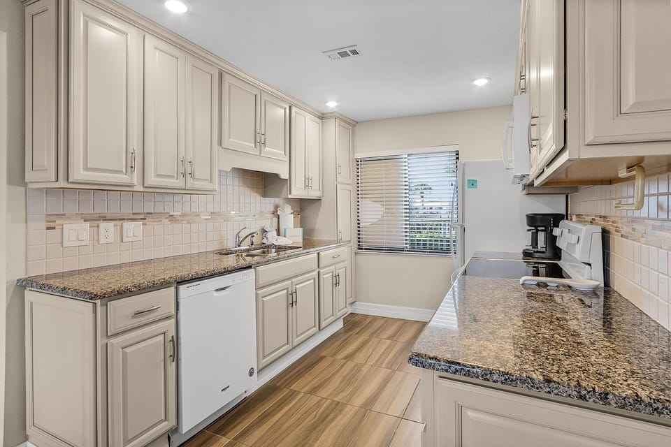 Condo, 2 Bedrooms | Private kitchen | Coffee/tea maker, fridge, oven