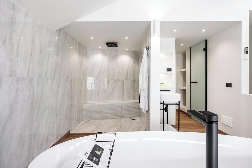 Deluxe Loft | In-room safe, soundproofing, free WiFi