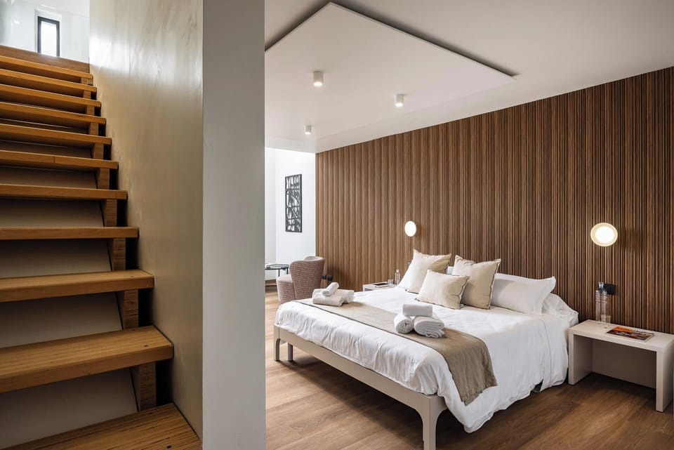 Deluxe Loft | In-room safe, soundproofing, free WiFi