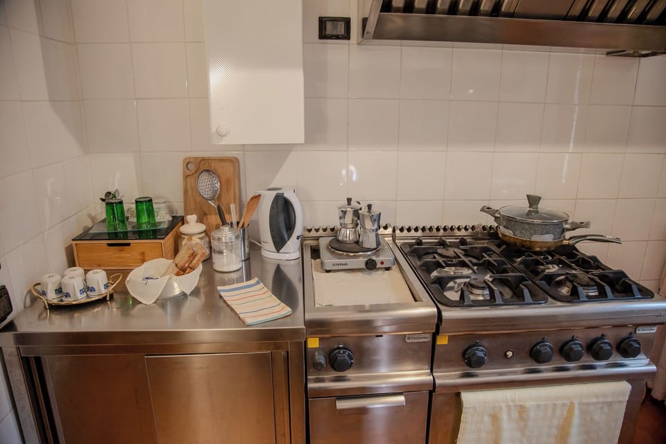 Apartment | Private kitchen | Espresso maker, coffee/tea maker, electric kettle