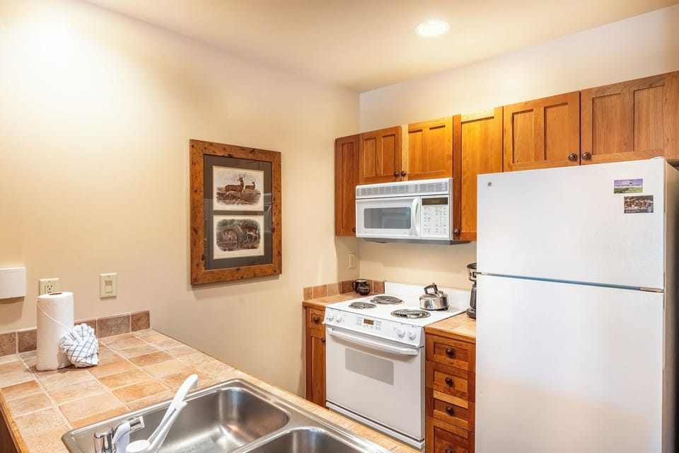Condo (1 Bedroom) | Property amenity